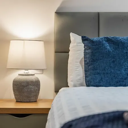 Apartmán Centre Luxe With Pool Table & Table Tennis *