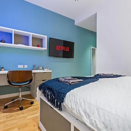 Centre Luxe With Pool Table & Table Tennis Apartmán