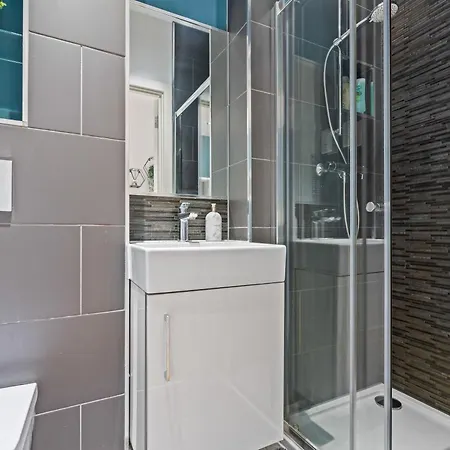 Centre Luxe With Pool Table & Table Tennis Apartmán