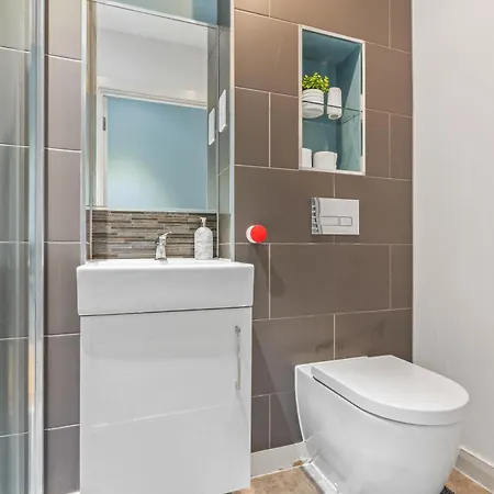 Centre Luxe With Pool Table & Table Tennis Apartmán