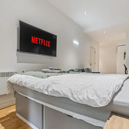 Apartmán Centre Luxe With Pool Table & Table Tennis *